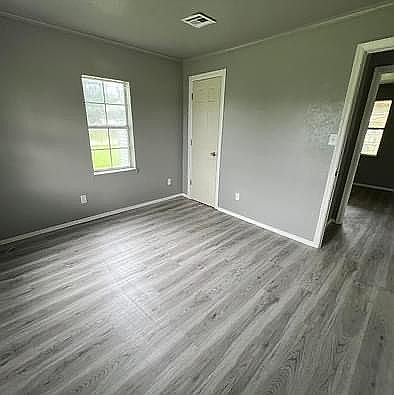 4th image of 712 SW 4th St