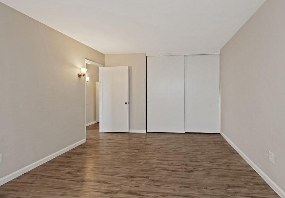 1st image of 4033 Iowa St APT 4