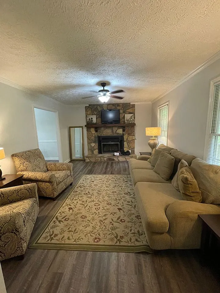 Stoney Acres Dr NW, Kennesaw — Photo 3