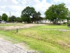 5th image of 1901 Eisenhower Ave