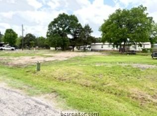 1905 Eisenhower Ave, Bryan, TX 77803
