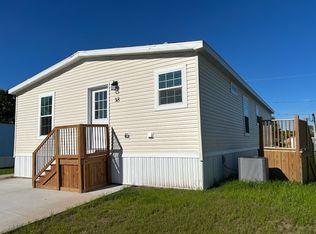 38 Oak Dr, Hamlin, NY 14464