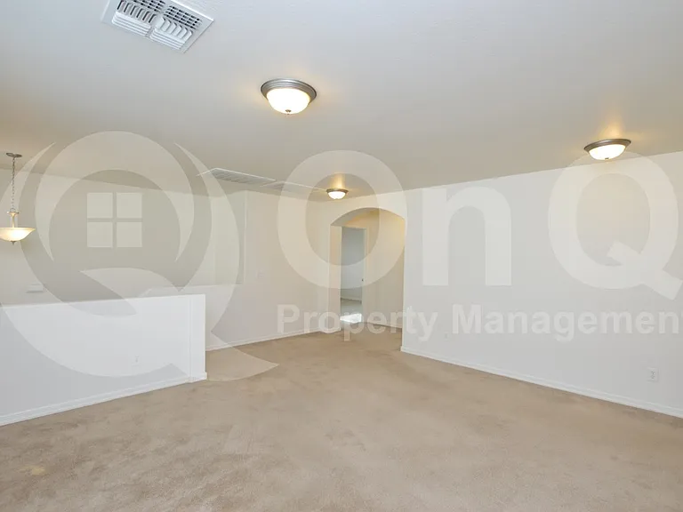883 S Almira Ave — Photo 14