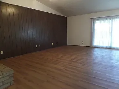 3 bed, 1856 sqft, $2,200 — Photo 3