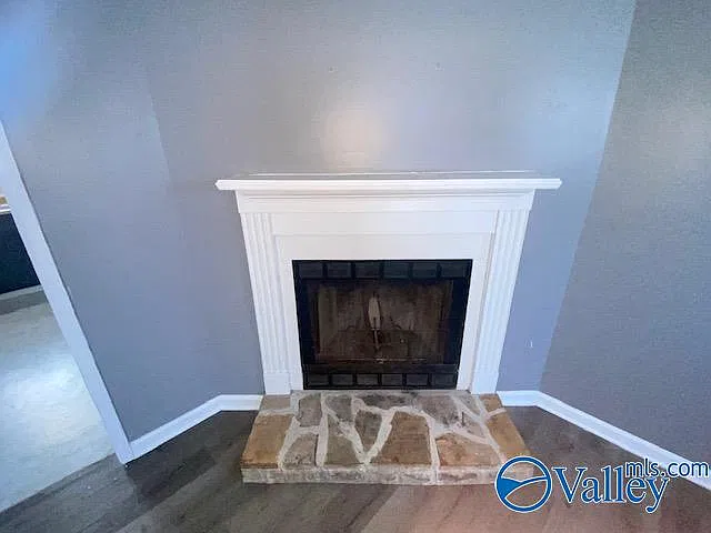 2 bed, 1.0 bath, 744 sqft, $995 — Photo 4