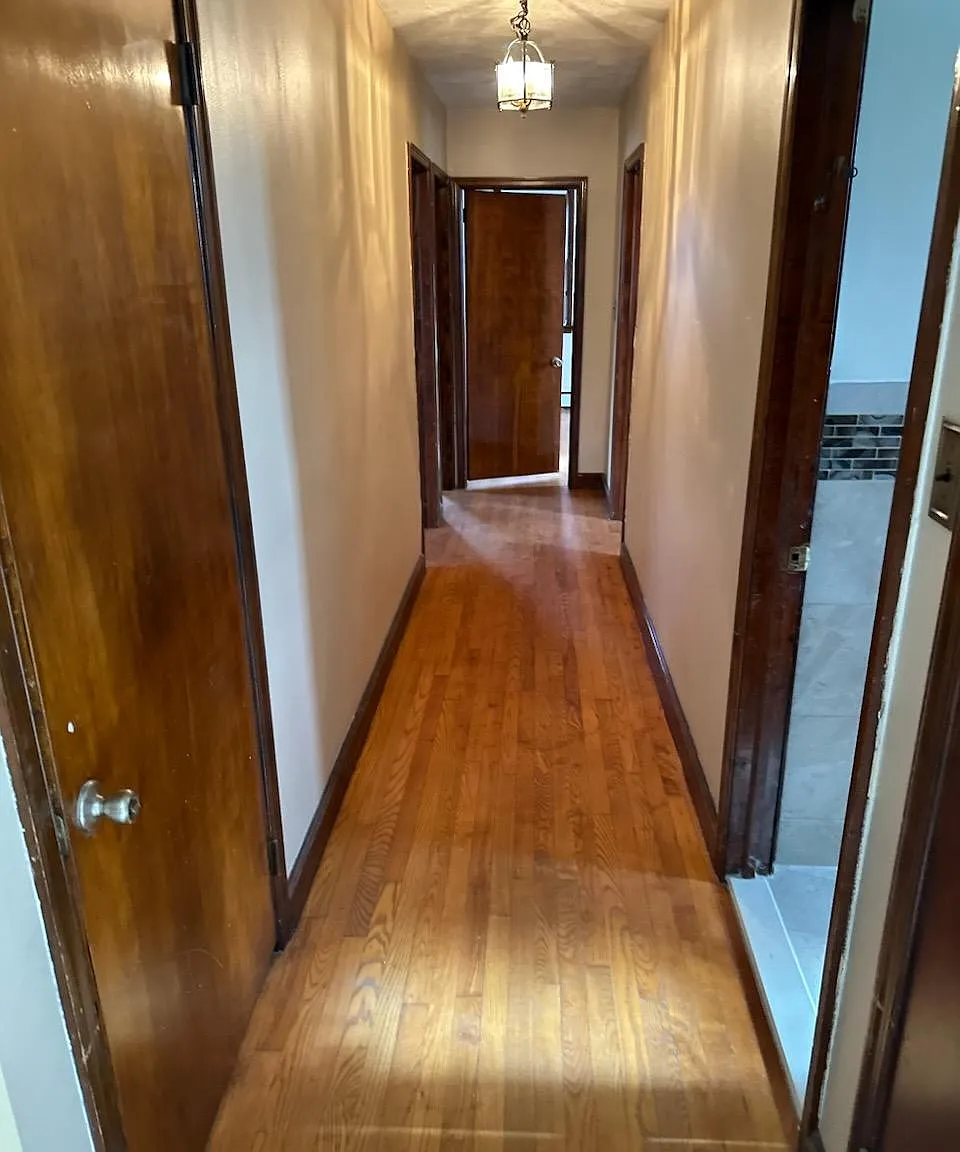 4 bed, 1180 sqft, $2,500 — Photo 4