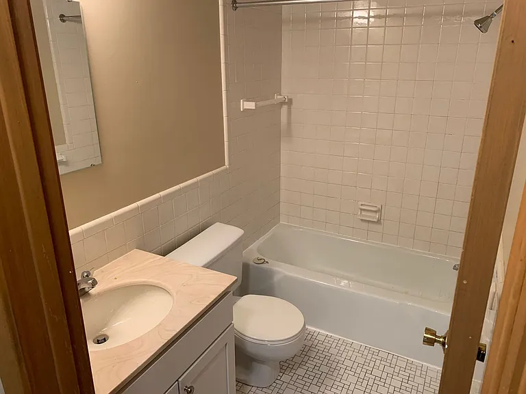 Indian Village Apartments — Photo 11