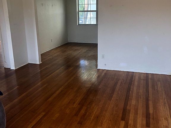 2nd image of 1141 Marseille Dr APT 1
