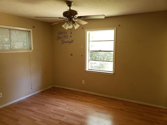 5th image of 310 Linklea Dr