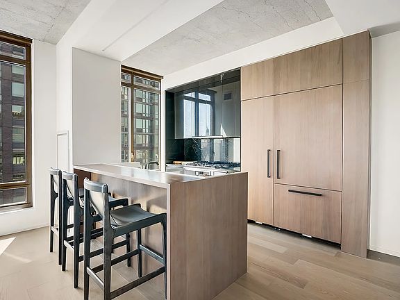 4th image of 196 Orchard St APT 10C