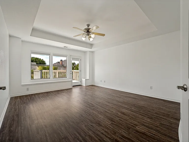 1419 Biltmore Ct — Photo 11