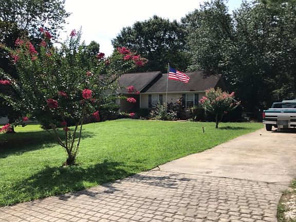 2nd image of 5 Cranford Mill Dr