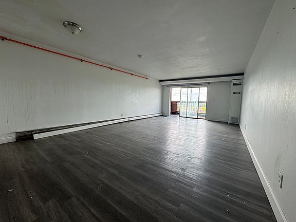 2nd image of 120PHC Hillside Ave #Penthouse C1