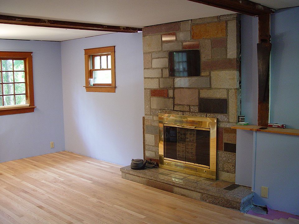 1st image of 4 Edgewood Ave