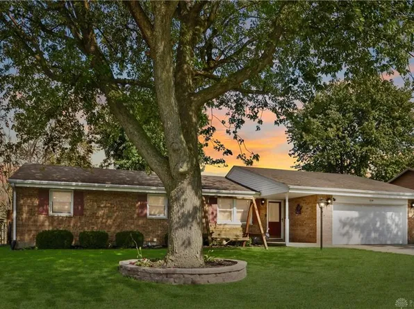 1314 Nottingham Dr, Greenville, OH 45331