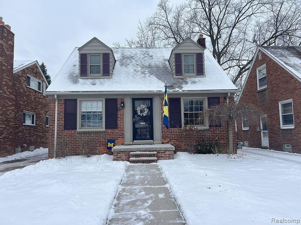 1st image of 1363 Nightingale St
