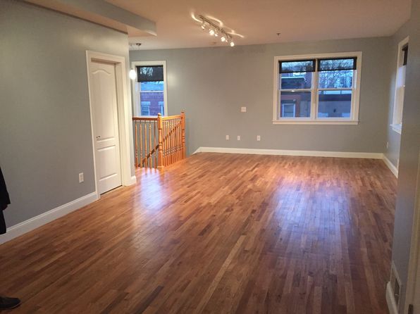 2416 West St APT 201