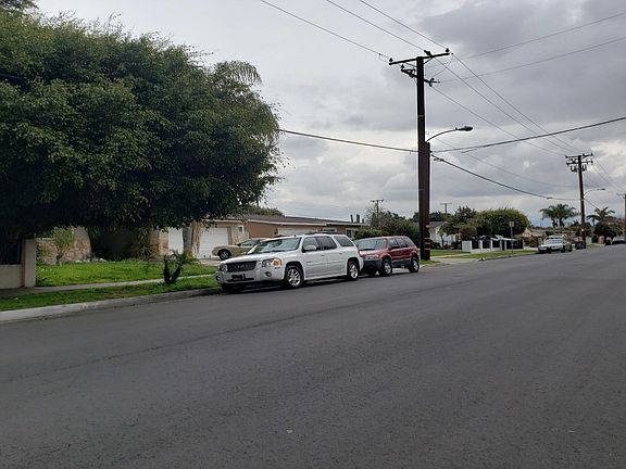 4th image of 2325 W Monta Vista Ave