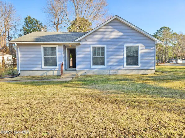 2823 Harvest, Grimesland, NC 27837