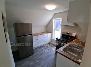 623 Vickers St N APT 4, Thunder Bay, ON P7C 4B6