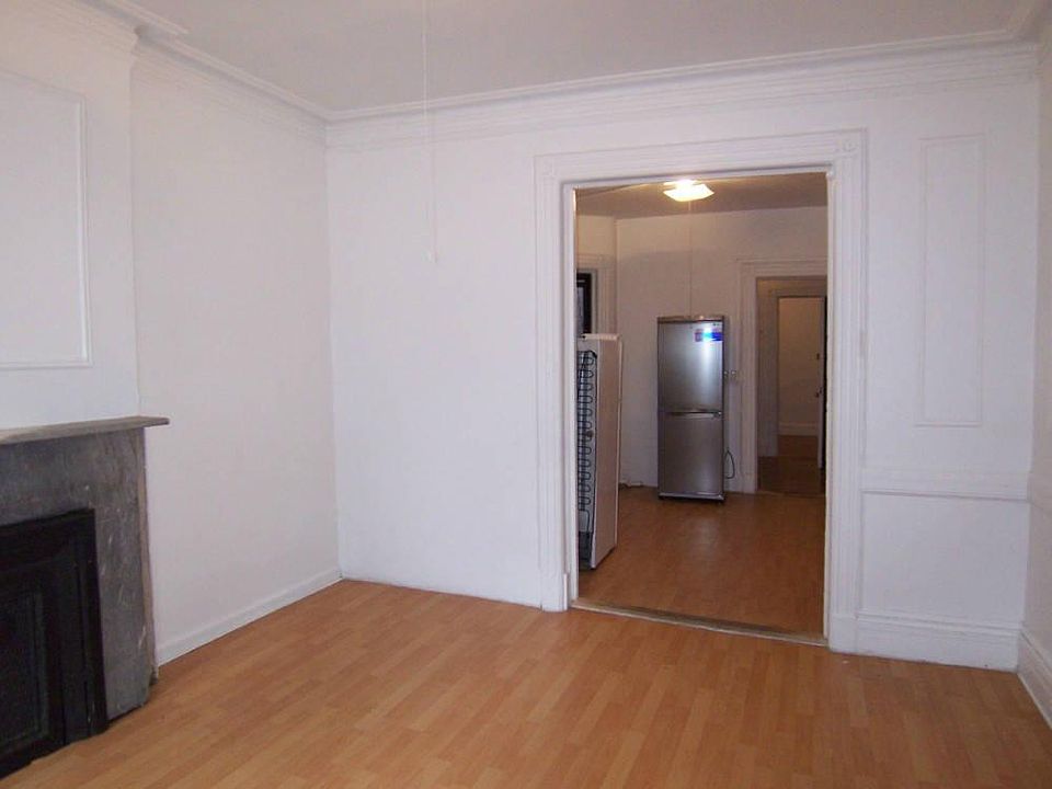 Building Photo 3