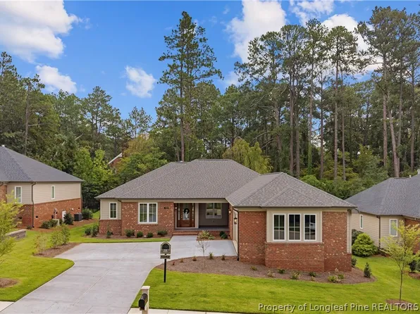 109 Rosemont Ln, Sanford, NC 27330