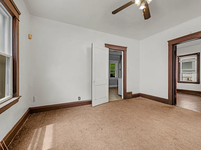 2828 E 125th St #D — Photo 23