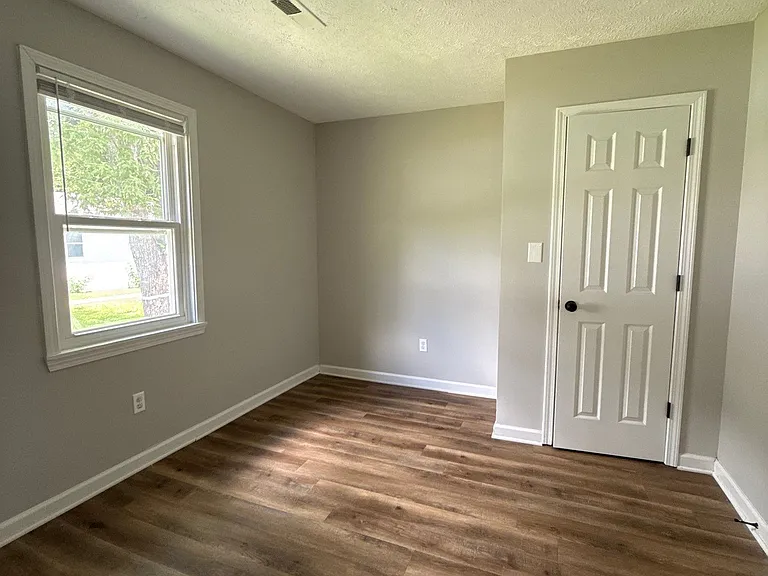 916 N Monroe Ave #3 — Photo 7