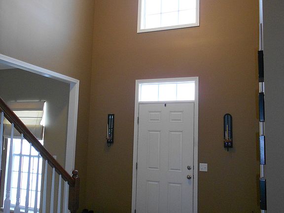 Welcome home to 11117 Worthington Way!