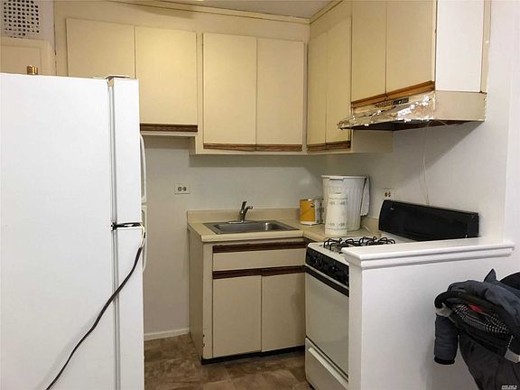 5th image of 87-15 165th St #6J
