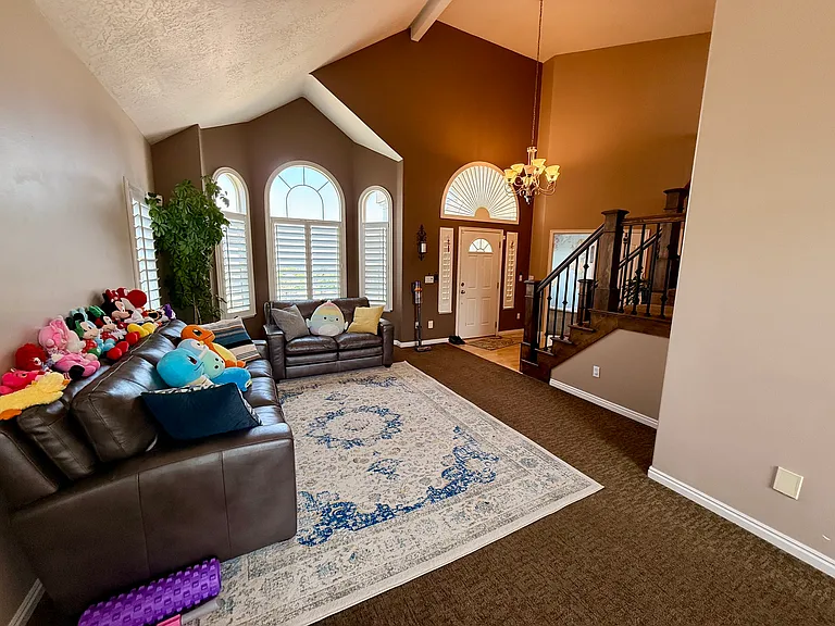 1090 E Fairway Dr — Photo 9