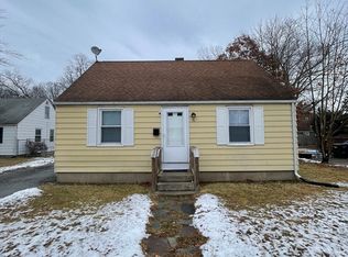 81 Pemaquid St, Springfield, MA 01151