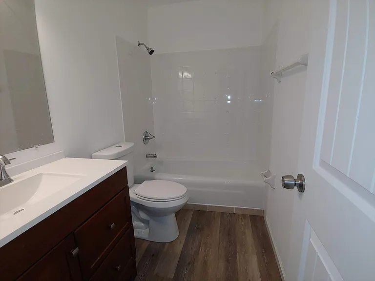 1245 Weybridge Rd — Photo 7