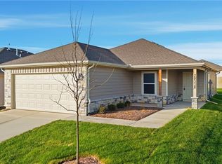 509 W Bluebird St, Gardner, KS 66030
