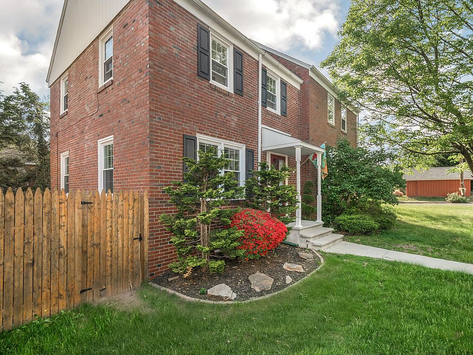 1st image of 236 Lee Ave