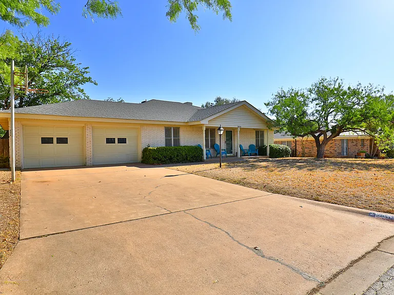 2810 Arrowhead Dr — Photo 36