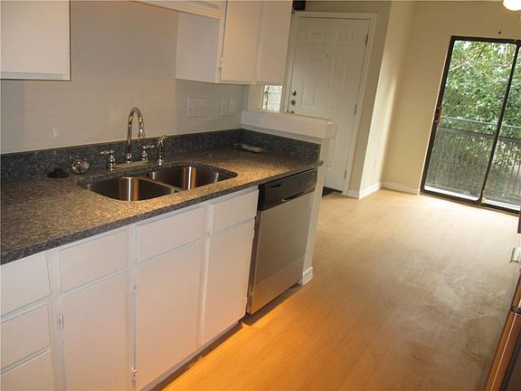5th image of 513 S Park Dr #1A