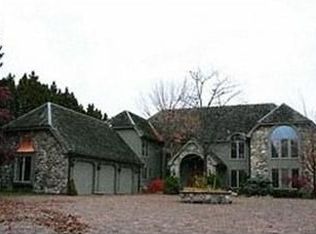 6300 Rue Du Lac, West Bloomfield, MI 48323