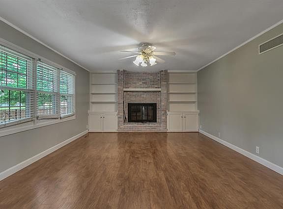 2nd image of 125 Red Bud Dr