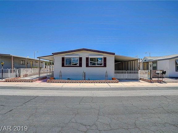 3rd image of 3550 Lost Hills Dr