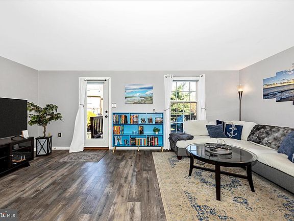 5th image of 8246 Black Haw Ct
