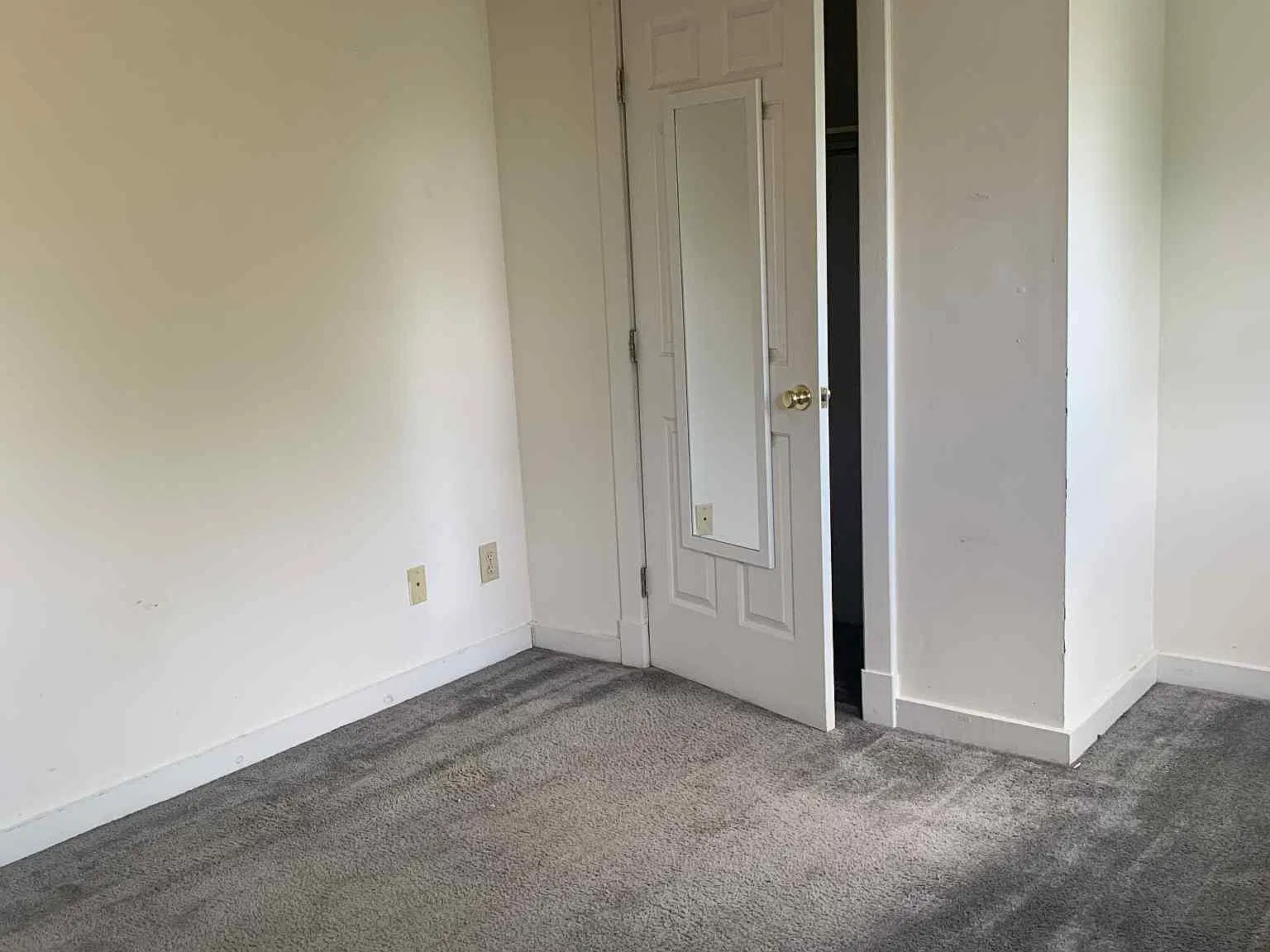 4 bed, $2,500 — Photo 3