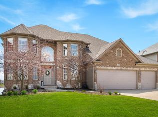 333 Kensington Dr, Oswego, IL 60543
