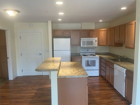 4th image of 77 Gary L Maietta Pkwy APT 213