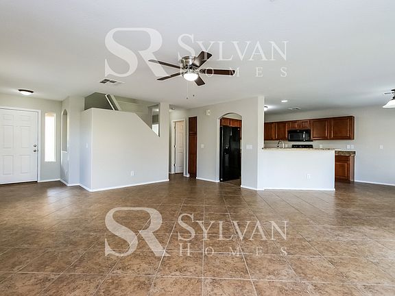 2nd image of 1480 W Roosevelt Ave
