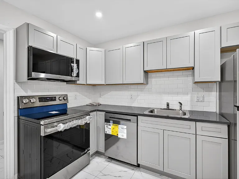 3255 Avenue J #2 — Photo 11