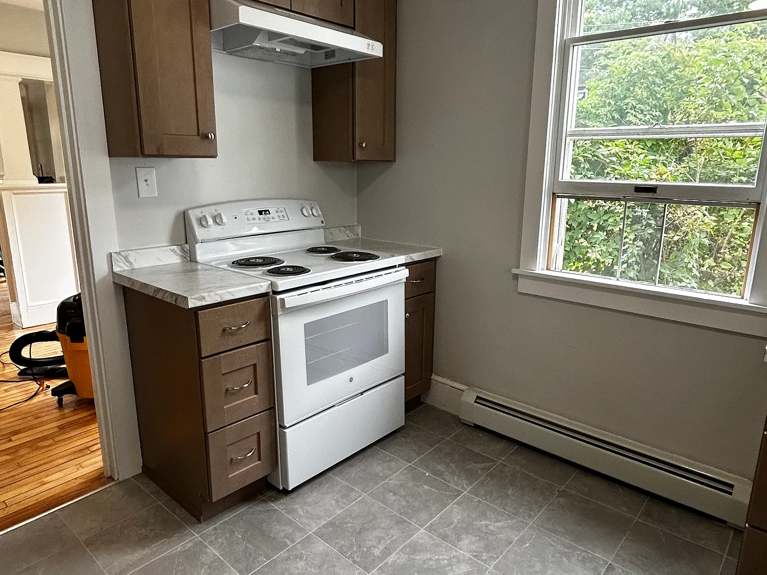 2 bed, 1000 sqft, $2,600 — Photo 3