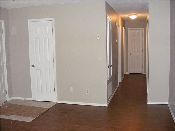 2nd image of 2808 N Sunny Ln