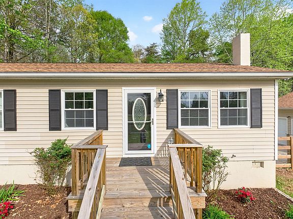 4th image of 673 Cedar Lane Rd