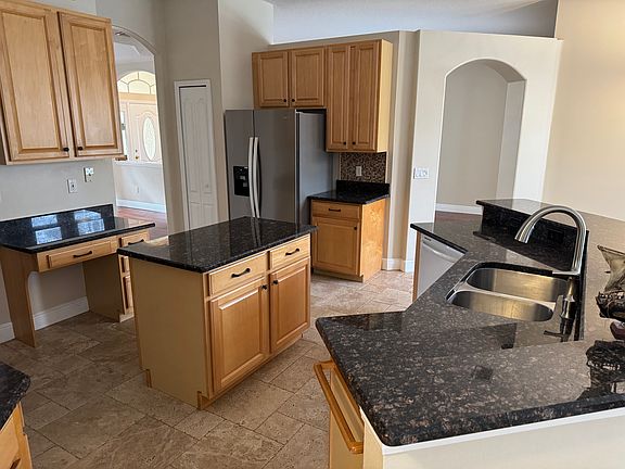 4th image of 10019 Newington Dr